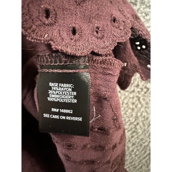 Torrid Shirt Womens 3X Burgundy Short Sleeve Embroidered Plus Size Blouse Top - Picture 4 of 7